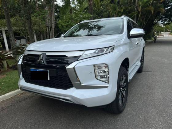 MITSUBISHI PAJERO SPORT 2.4 16V MIVEC TURBO DIESEL HPE-S AWD AUTOMÁTICO